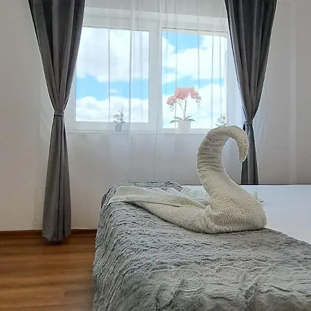 Apartament Fortuna Apartment